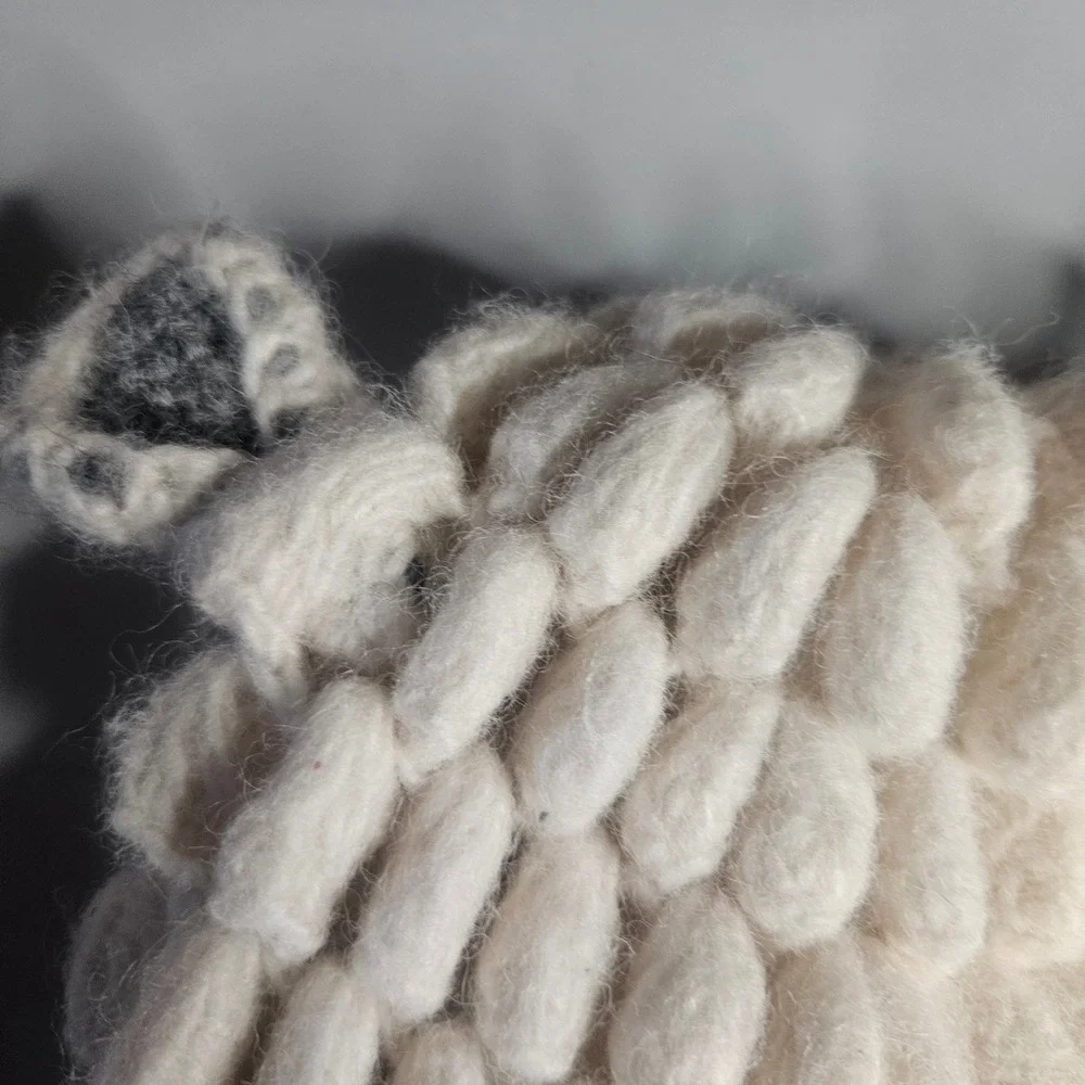 English Heritage Sheep Hat Hand Knitted Wool Fleece Lined‎ Trapper Beanie Cream